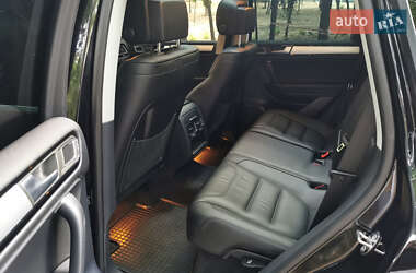Внедорожник / Кроссовер Volkswagen Touareg 2014 в 