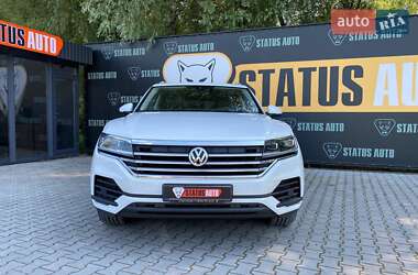 Внедорожник / Кроссовер Volkswagen Touareg 2019 в 