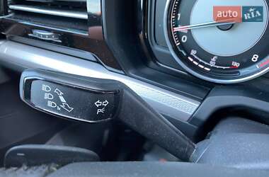 Внедорожник / Кроссовер Volkswagen Touareg 2019 в 