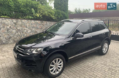 Позашляховик / Кросовер Volkswagen Touareg 2013 в Києві