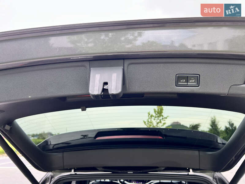 Позашляховик / Кросовер Volkswagen Touareg 2019 в Мукачевому
