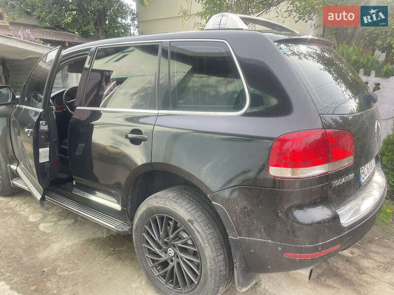 Позашляховик / Кросовер Volkswagen Touareg 2006 в Львові