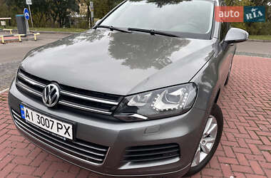 Внедорожник / Кроссовер Volkswagen Touareg 2014 в Киеве