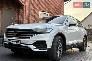 Позашляховик / Кросовер Volkswagen Touareg 2020 в Луцьку
