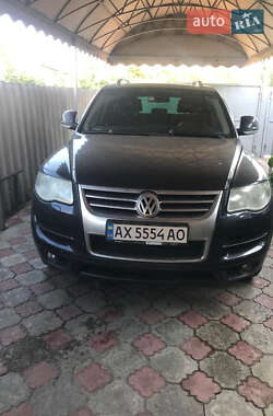 Внедорожник / Кроссовер Volkswagen Touareg 2008 в Змиеве