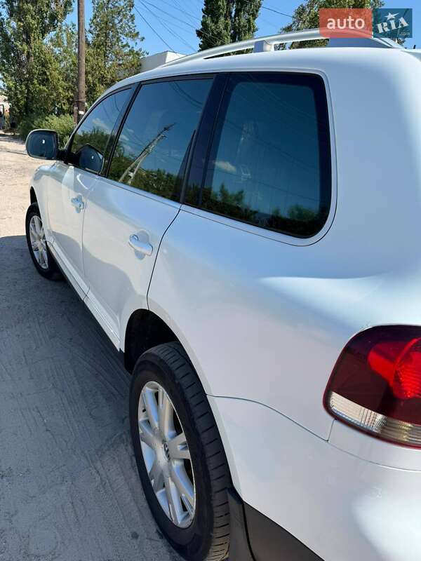 Внедорожник / Кроссовер Volkswagen Touareg 2008 в Харькове