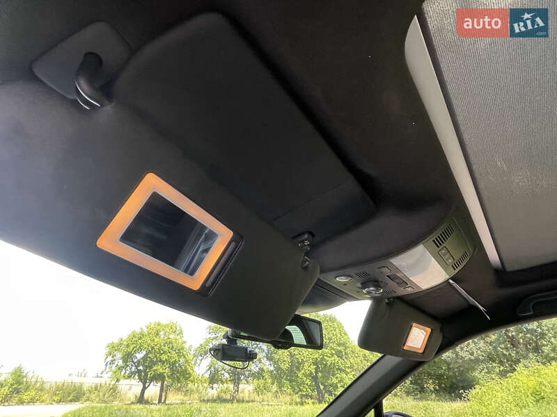 Позашляховик / Кросовер Volkswagen Touareg 2012 в Бердичеві