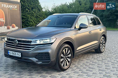 Позашляховик / Кросовер Volkswagen Touareg 2021 в Івано-Франківську