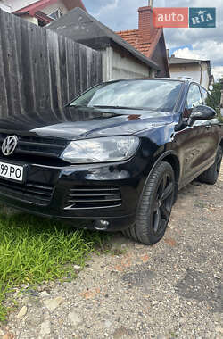 Позашляховик / Кросовер Volkswagen Touareg 2011 в 