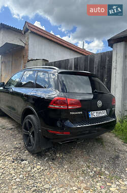 Позашляховик / Кросовер Volkswagen Touareg 2011 в 