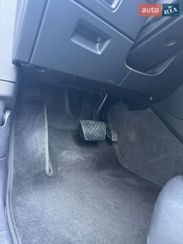 Внедорожник / Кроссовер Volkswagen Touareg 2019 в Тячеве