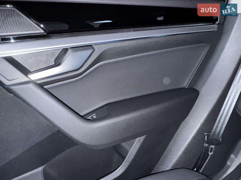 Внедорожник / Кроссовер Volkswagen Touareg 2019 в Тячеве