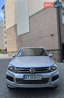 Позашляховик / Кросовер Volkswagen Touareg 2010 в Надвірній
