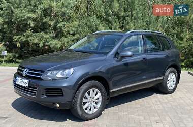 Внедорожник / Кроссовер Volkswagen Touareg 2010 в Киеве
