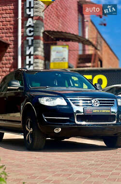 Позашляховик / Кросовер Volkswagen Touareg 2006 в Чернігові