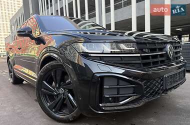 Позашляховик / Кросовер Volkswagen Touareg 2024 в Києві