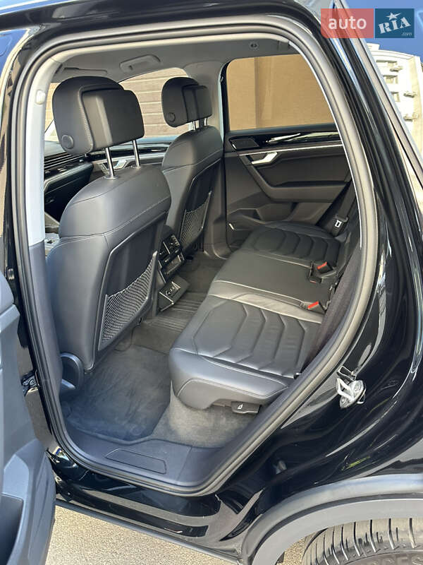 Внедорожник / Кроссовер Volkswagen Touareg 2023 в Полтаве