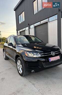 Внедорожник / Кроссовер Volkswagen Touareg 2012 в Львове