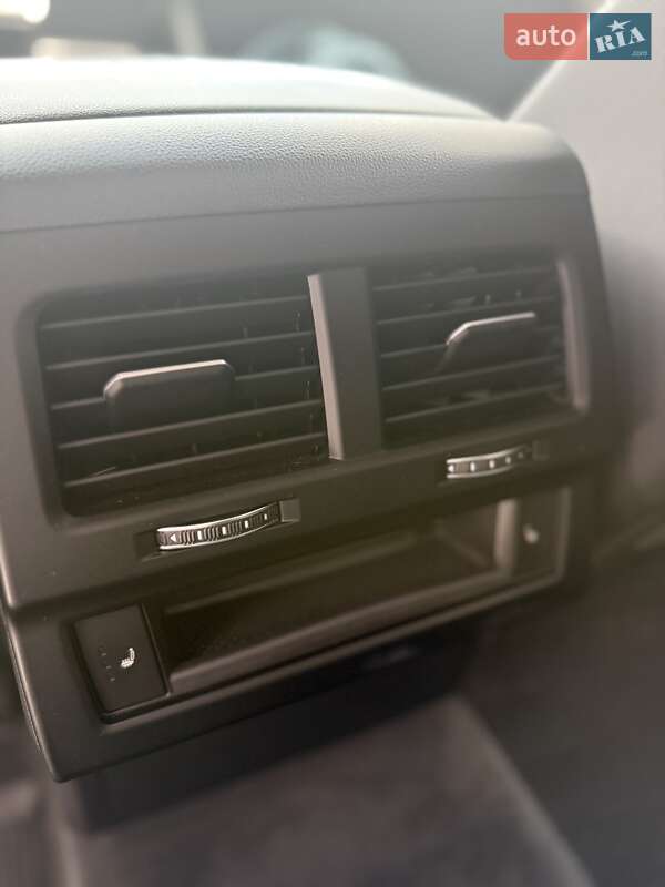 Внедорожник / Кроссовер Volkswagen Touareg 2021 в Киеве