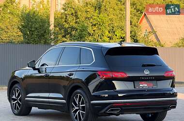 Внедорожник / Кроссовер Volkswagen Touareg 2022 в 