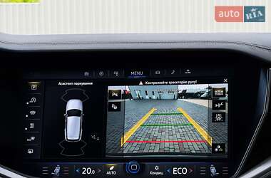 Внедорожник / Кроссовер Volkswagen Touareg 2022 в 