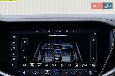 Внедорожник / Кроссовер Volkswagen Touareg 2022 в 