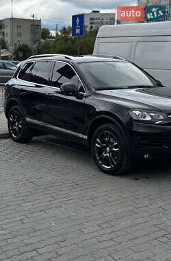 Позашляховик / Кросовер Volkswagen Touareg 2010 в Львові
