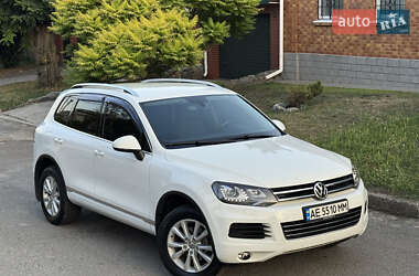 Внедорожник / Кроссовер Volkswagen Touareg 2013 в Днепре