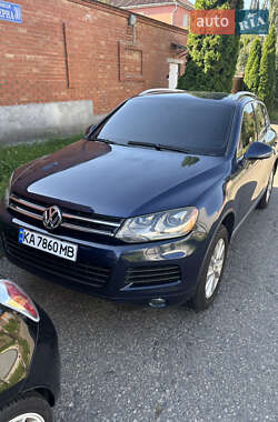 Позашляховик / Кросовер Volkswagen Touareg 2013 в Києві