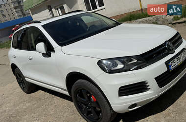 Внедорожник / Кроссовер Volkswagen Touareg 2014 в Новоднестровске