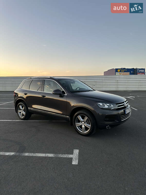 Внедорожник / Кроссовер Volkswagen Touareg 2012 в Львове фото 10 Внедорожник / Кроссовер Volkswagen Touareg 2012 в Львове