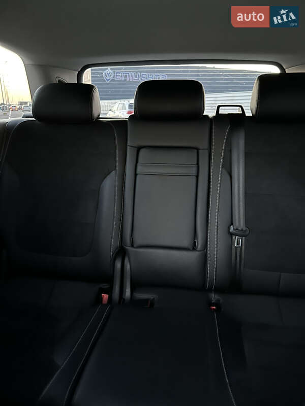 Внедорожник / Кроссовер Volkswagen Touareg 2012 в Львове фото 33 Внедорожник / Кроссовер Volkswagen Touareg 2012 в Львове