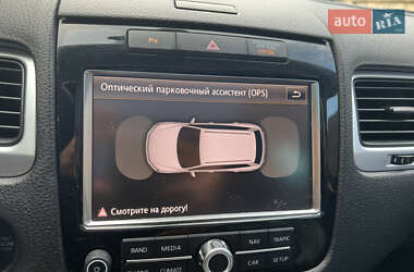 Внедорожник / Кроссовер Volkswagen Touareg 2011 в 