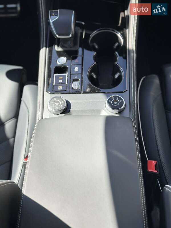 Внедорожник / Кроссовер Volkswagen Touareg 2023 в Полтаве