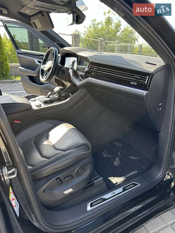 Внедорожник / Кроссовер Volkswagen Touareg 2023 в Киеве