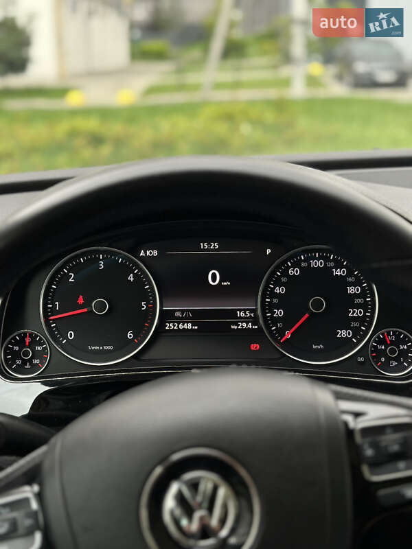 Позашляховик / Кросовер Volkswagen Touareg 2013 в Львові фото 10 Позашляховик / Кросовер Volkswagen Touareg 2013 в Львові
