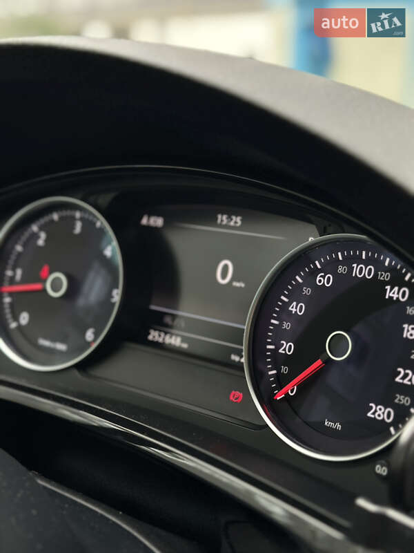 Позашляховик / Кросовер Volkswagen Touareg 2013 в Львові фото 11 Позашляховик / Кросовер Volkswagen Touareg 2013 в Львові