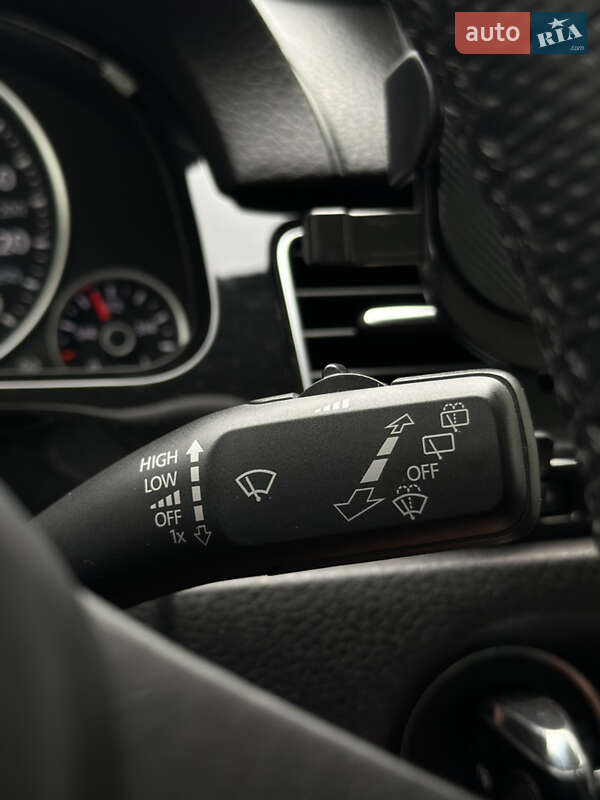 Позашляховик / Кросовер Volkswagen Touareg 2013 в Львові фото 14 Позашляховик / Кросовер Volkswagen Touareg 2013 в Львові