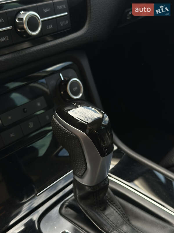 Позашляховик / Кросовер Volkswagen Touareg 2013 в Львові фото 19 Позашляховик / Кросовер Volkswagen Touareg 2013 в Львові