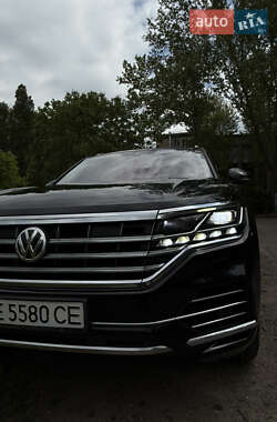 Внедорожник / Кроссовер Volkswagen Touareg 2018 в Николаеве
