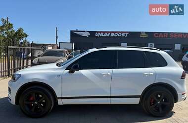 Внедорожник / Кроссовер Volkswagen Touareg 2013 в Одессе