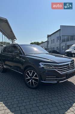 Внедорожник / Кроссовер Volkswagen Touareg 2022 в Мукачево