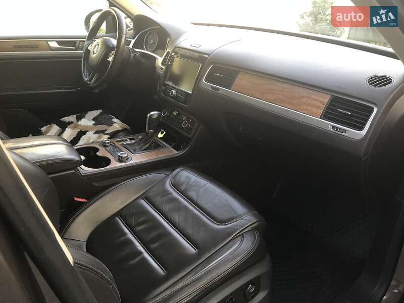 Позашляховик / Кросовер Volkswagen Touareg 2013 в Ужгороді фото 15 Позашляховик / Кросовер Volkswagen Touareg 2013 в Ужгороді