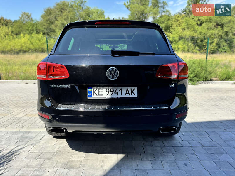 Позашляховик / Кросовер Volkswagen Touareg 2012 в Дніпрі