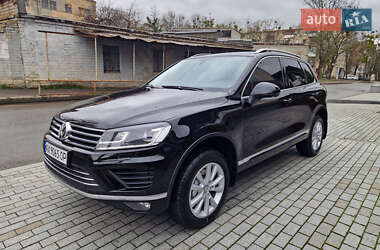 Внедорожник / Кроссовер Volkswagen Touareg 2015 в Харькове
