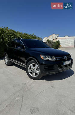 Позашляховик / Кросовер Volkswagen Touareg 2010 в Одесі