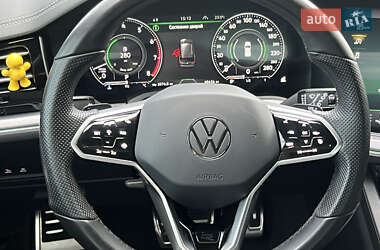 Внедорожник / Кроссовер Volkswagen Touareg 2022 в 