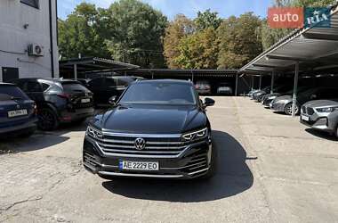 Позашляховик / Кросовер Volkswagen Touareg 2022 в  фото 14 Позашляховик / Кросовер Volkswagen Touareg 2022 в