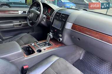 Внедорожник / Кроссовер Volkswagen Touareg 2007 в 