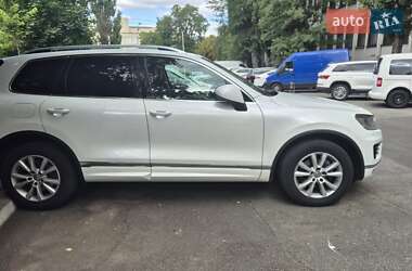 Внедорожник / Кроссовер Volkswagen Touareg 2018 в Киеве